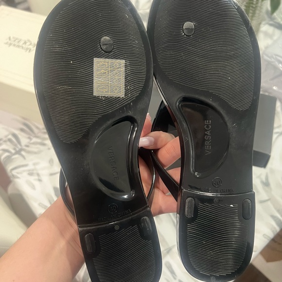 Womens Black Versace Medusa Sandals, Size 40 EU, Never Worn - Picture 3 of 4